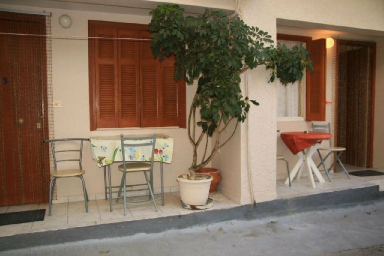 Elpida Studios Parga Exterior photo